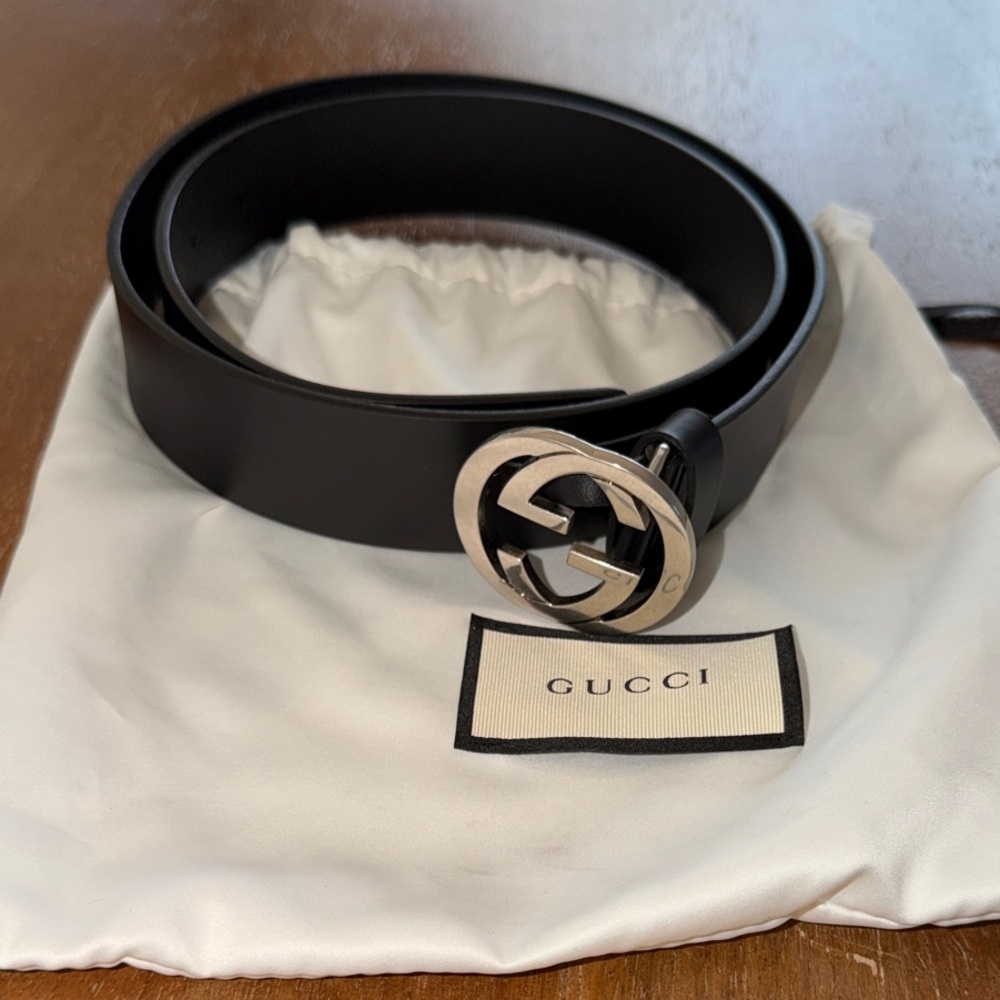 Gucci Black Belt with Silver Interlocking G Buckle